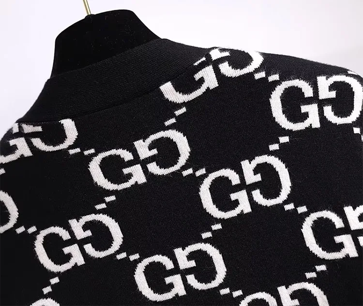 2024 New Style Female Plus Size Knitted Cardigan Longsleeves Women Sweater for Streetwear Casual Standard Spring V-neck Black