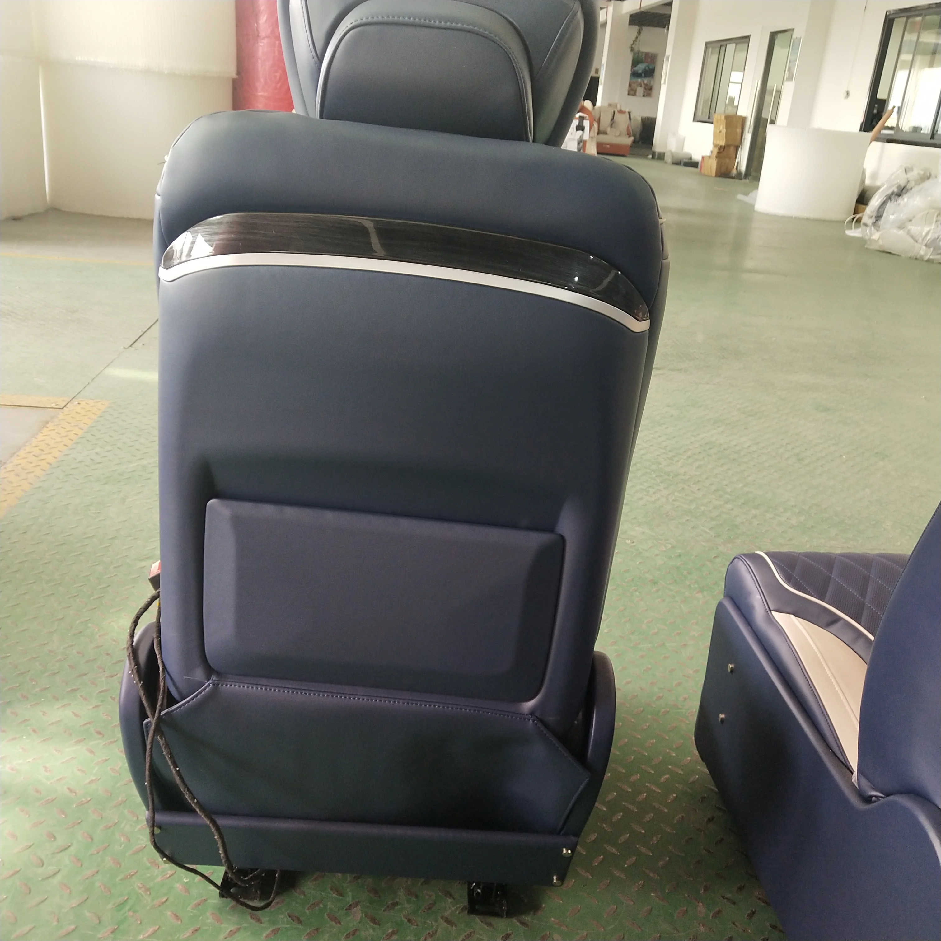 MPV luxury seats with  folded manual Adjustable tray Table  interior for  Mercedes benz W447 Vito V class W639 VIANO