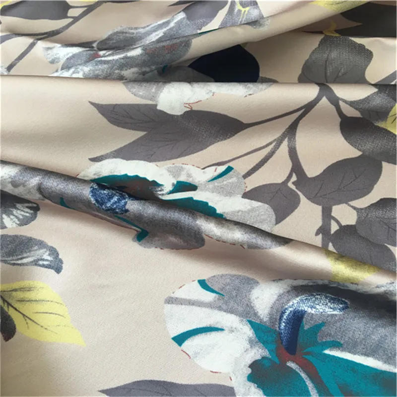 Factory price smooth shiny peach sateen printed satin lining fabric