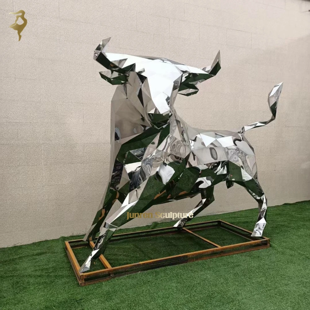 Outdoor large size mirror polished geometric stainless steel charging bull sculpture Chicago metal animal bull statue for sale
