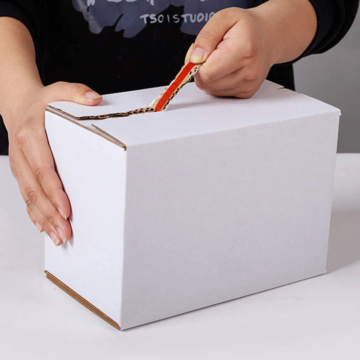 Wholesale Zipper Carton Box Shipping Corrugated Cardboard Storage Carton Box with Zipper Tear Strip