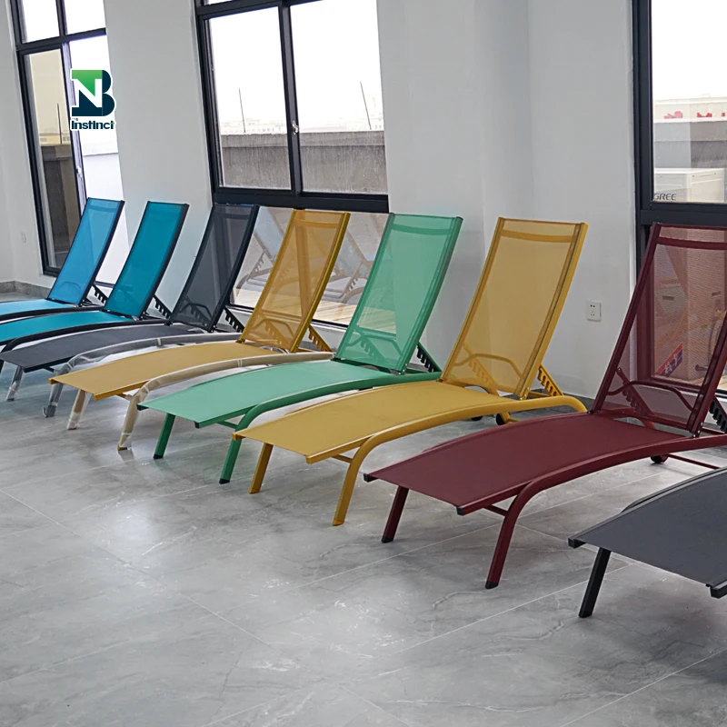 INSTNCT wholesale Best seller in Europe Outdoor Lightweight Lounger Chair Poolside Aluminium Sun lounger With Wheels