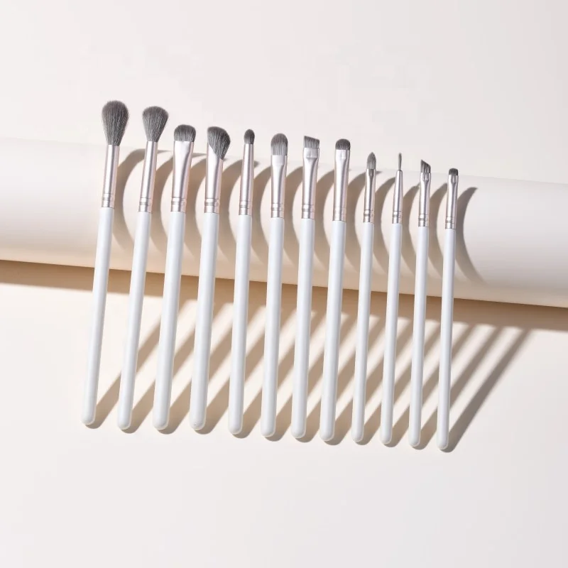 Косметические кисти для макияжа глаз