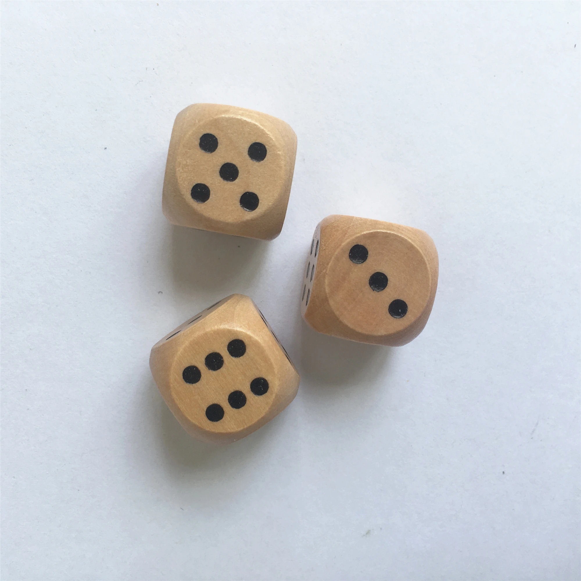 Multicolor High Quality Custom Wooden Pawns Meeple Disc Dice Set Octagonal Component Piece Token with Cotton Bag for Board Game