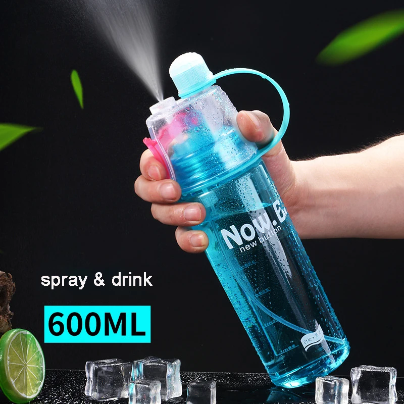 Custom LOGO Gift 400ML 600ML Drinking Cup Plastic Mist Climbing Spray Bottles Creative Outdoor Sports Spray Water Bottle