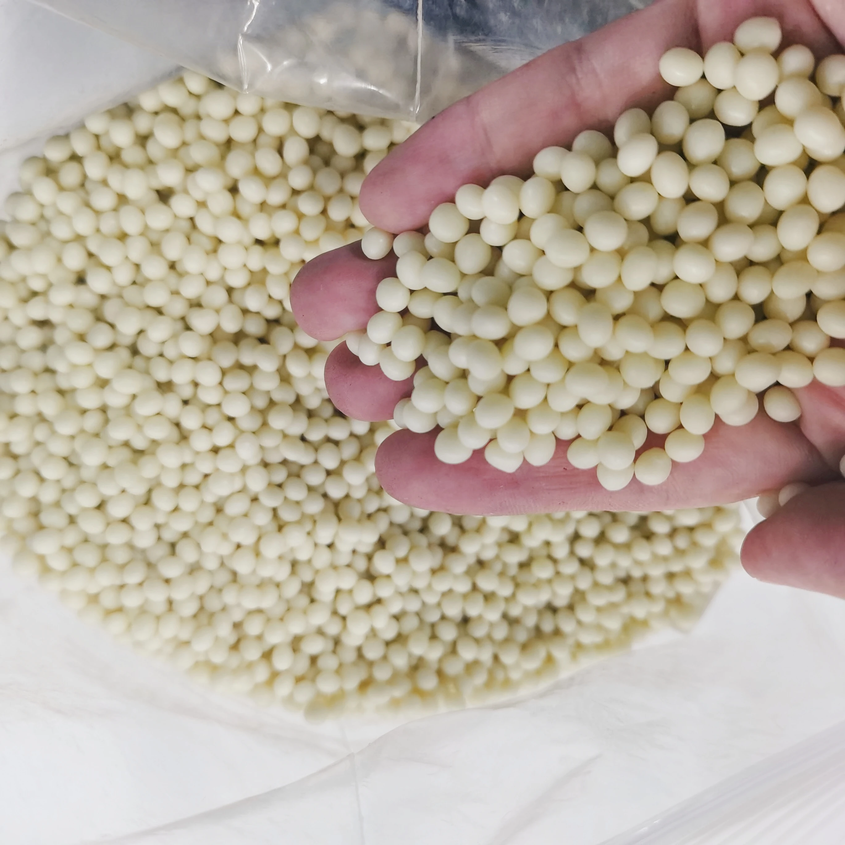 China export top quality bookbinding adhesive cream white EVA for edge banding