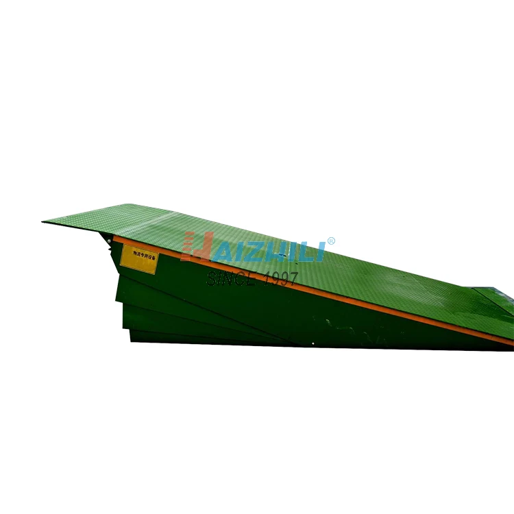 HaizhiLi Handling Equipment CE Certified truck use 10 ton mechanical movable car loading ramp