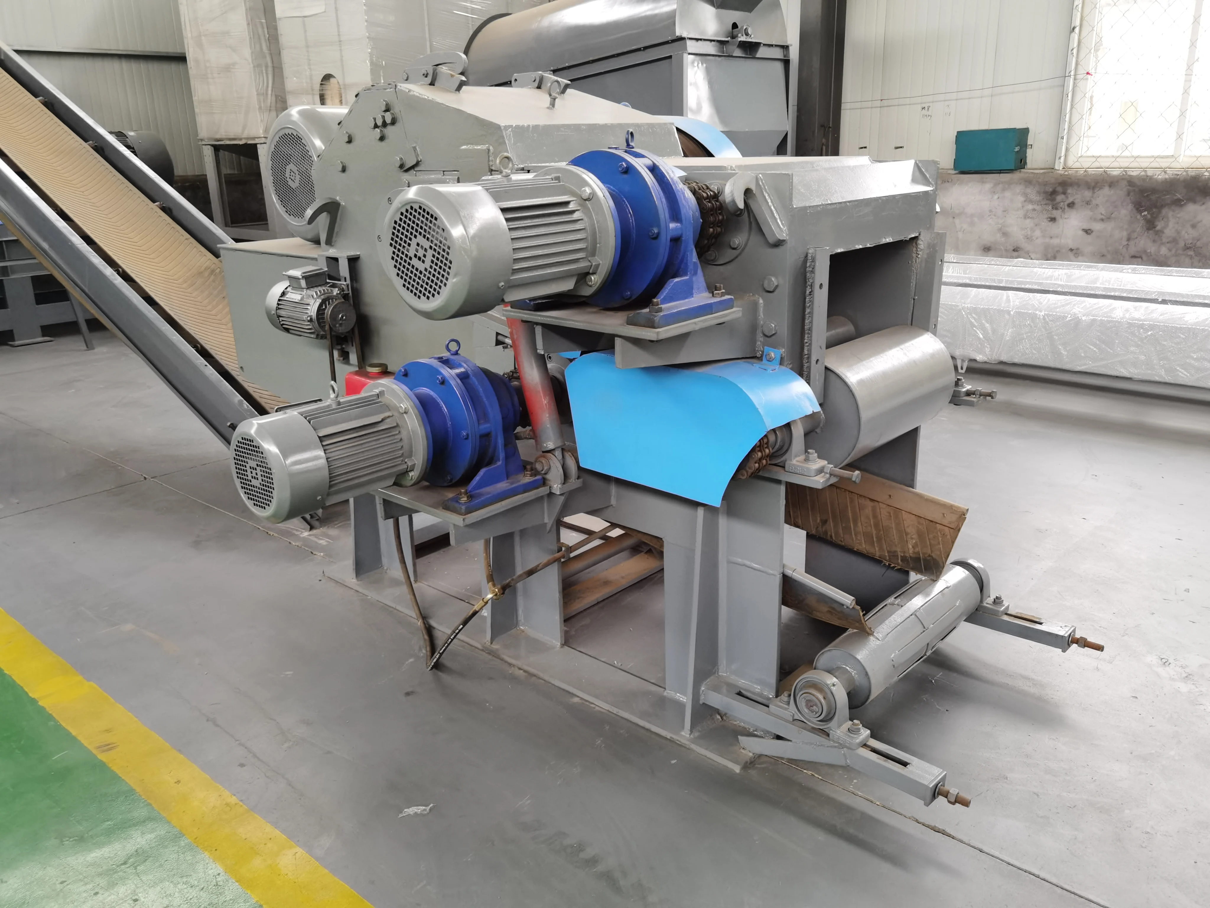  MACREAT Wood chipper price for biomass pellet production line wood tractor