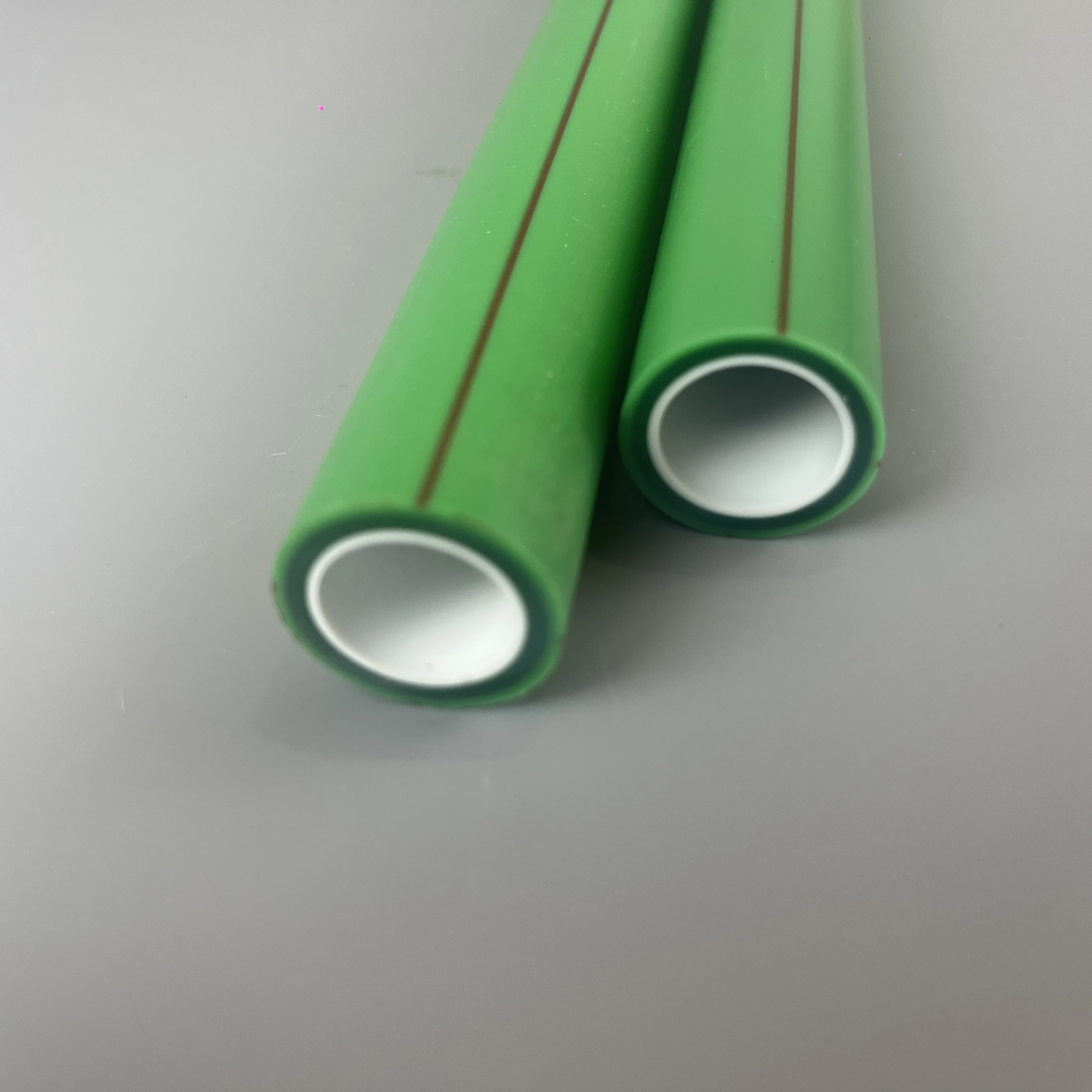 Factory price Full Size Pure-Plastic PPR Fittings Pipe ppr pipes pn16 pluming pipes