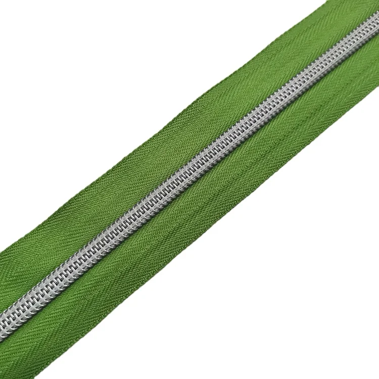 Factory wholesale silver zipper long chain nylon zipper for bags