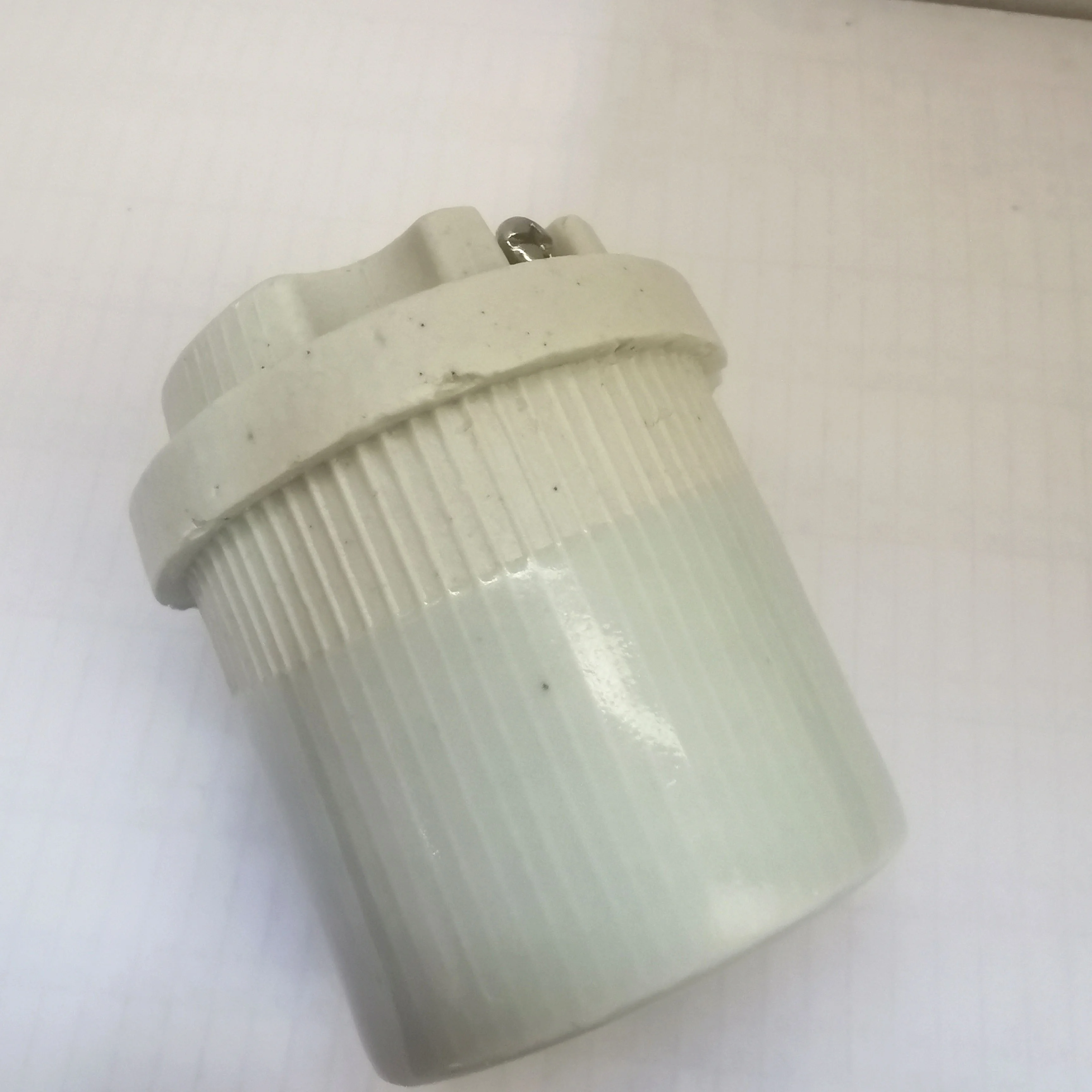 Factory Direct China factory 2000W  E40 ceramic lamp holder for light bulbs