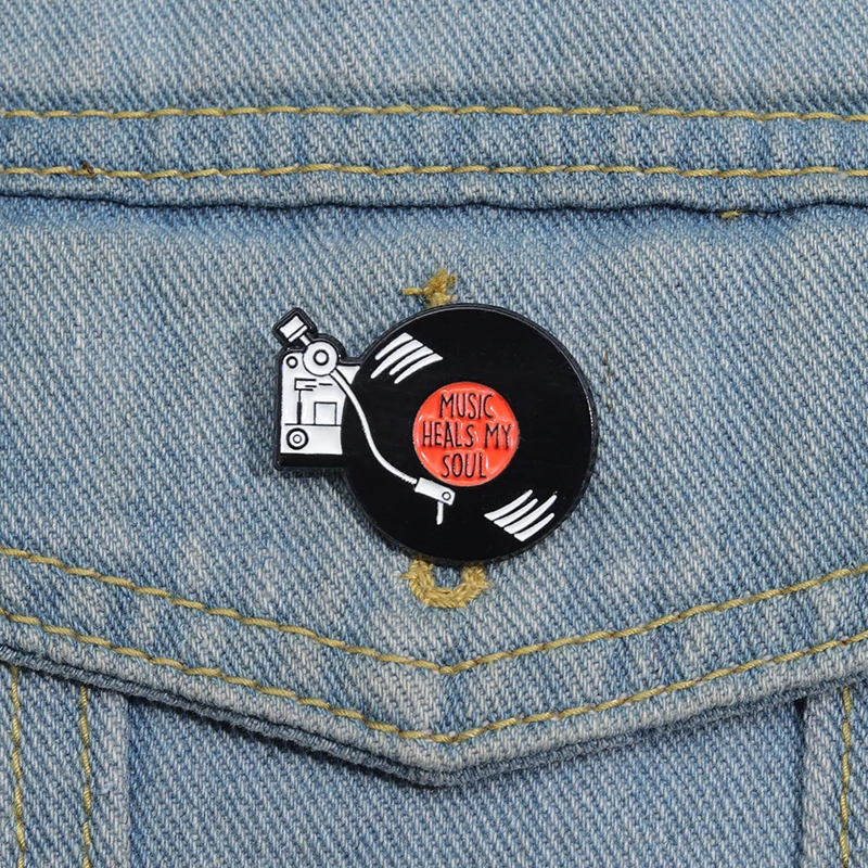 Retro Music Records Enamel Pins Custom MUSIC HEALS MY SOUL Brooches Lapel Badges Funny Jewelry Gift for Kids Friends