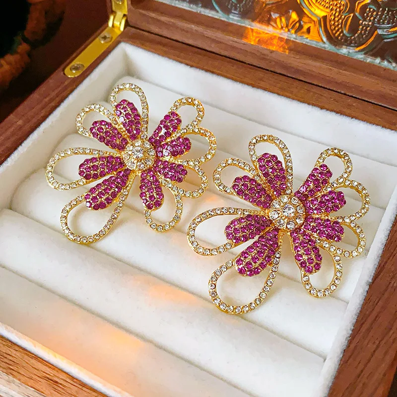 Beautiful Mirco Inlaid Full Cubic Zirconia Earrings 18k Gold Plated Large Crystal Flower Stud Earrings for Women Gift Party