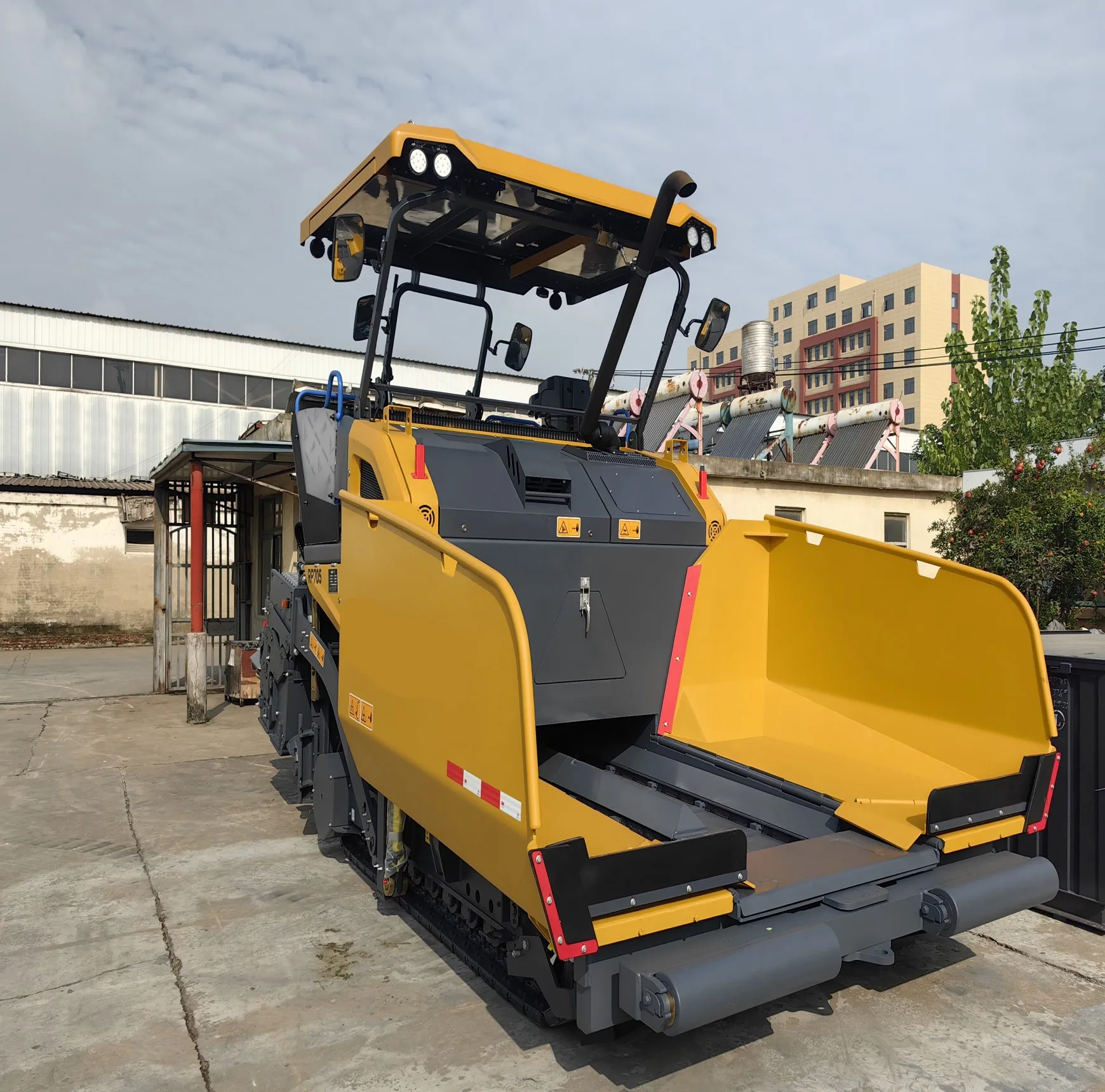 Discount Price 7.5m Asphalt Concrete Paver RP705 With Great Quality