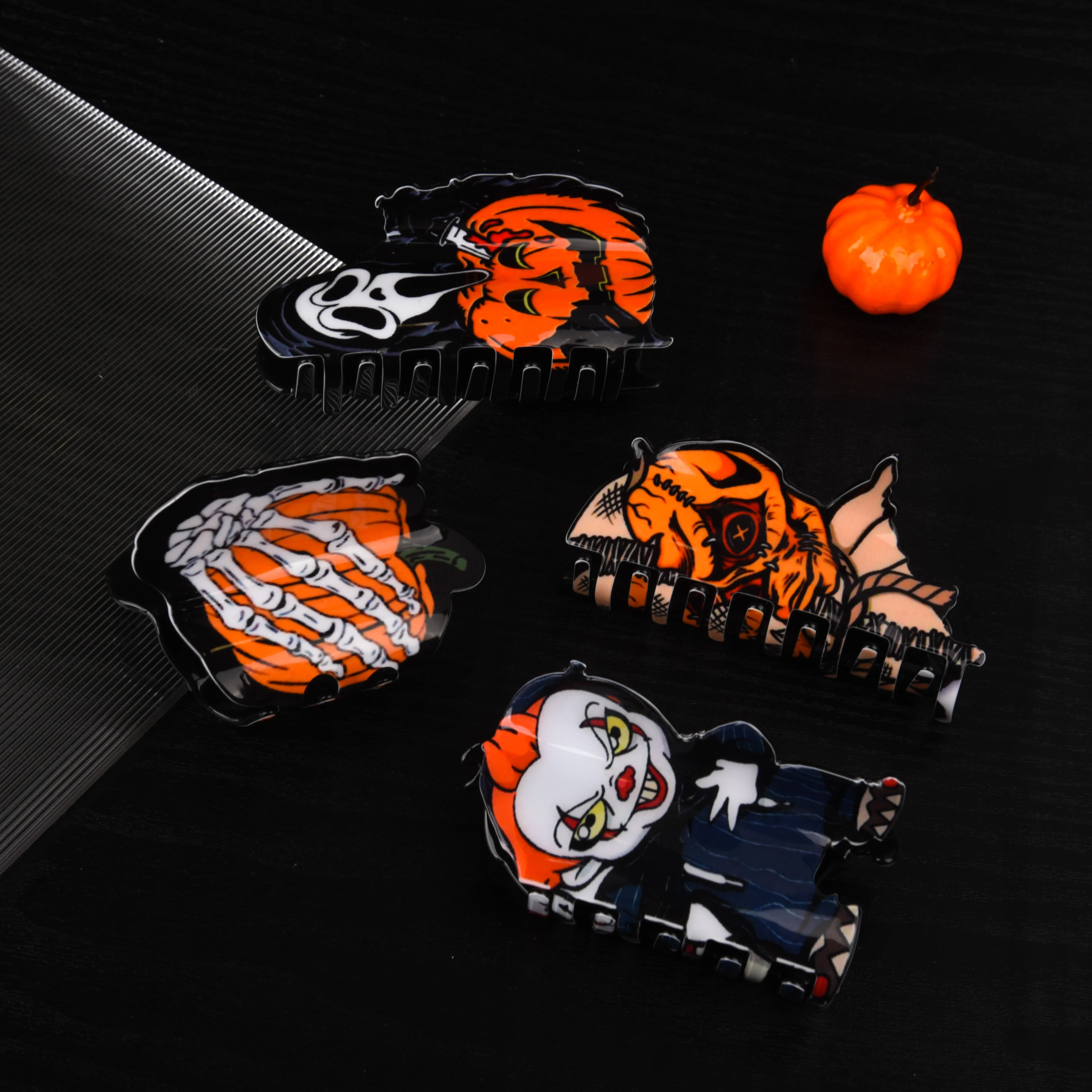 YJL Halloween Ghost Face Characters Print Halloween Cool Design Girls Clip Festival Hair Claws PVC Hair Claw Clips