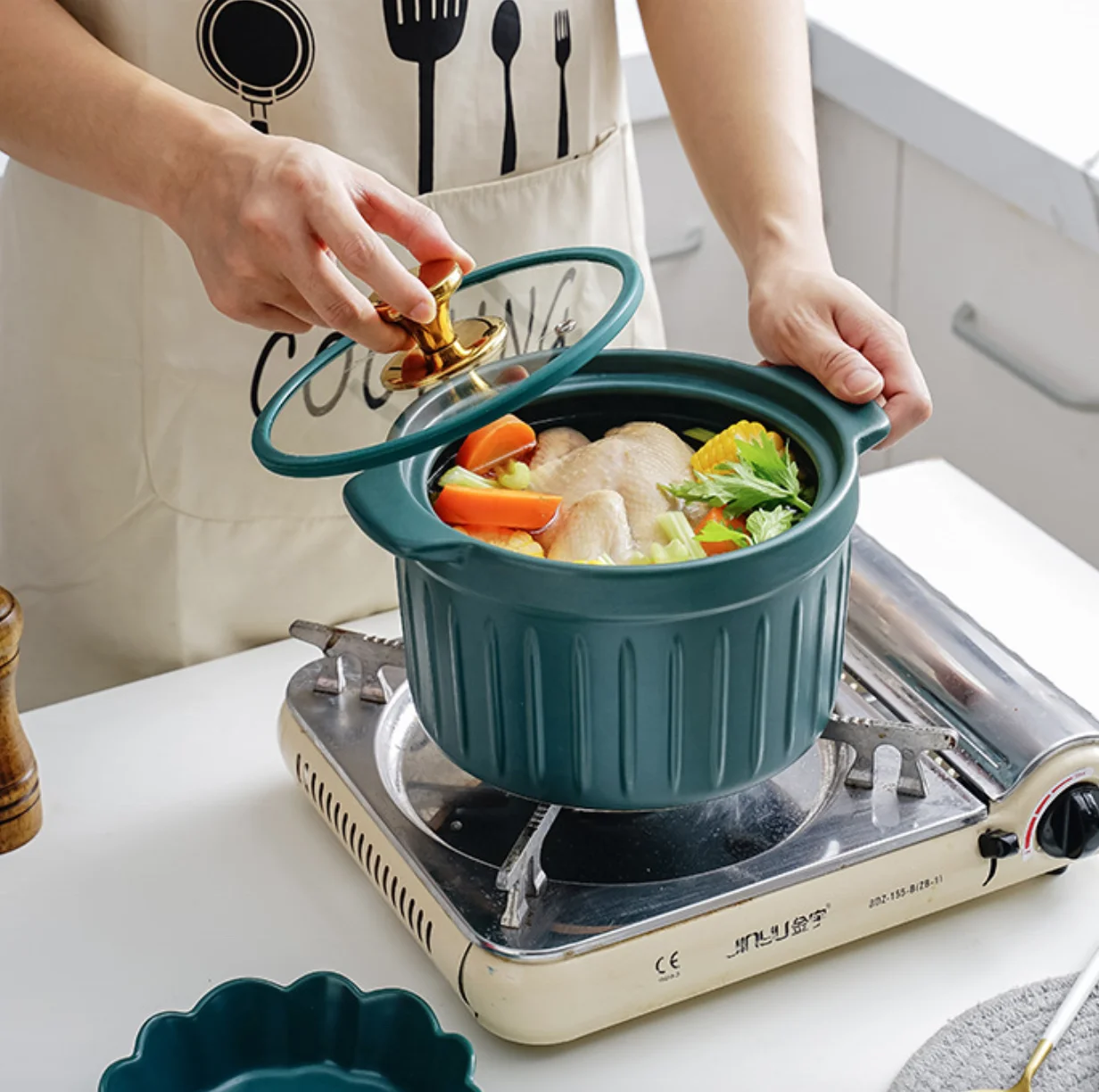 drop shipping Glass lid ceramic casserole Nordic soup pot open fire spodumene soup pot high temperature resistant casserole
