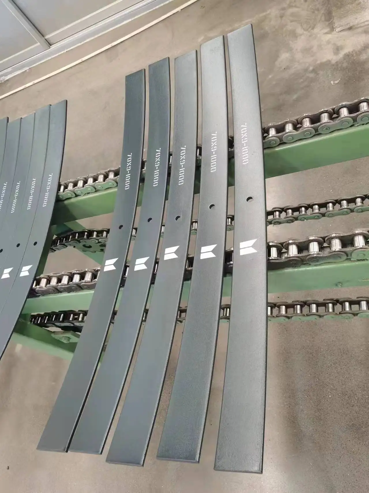 Isuzu leaf springs europe truck suspension spare parts