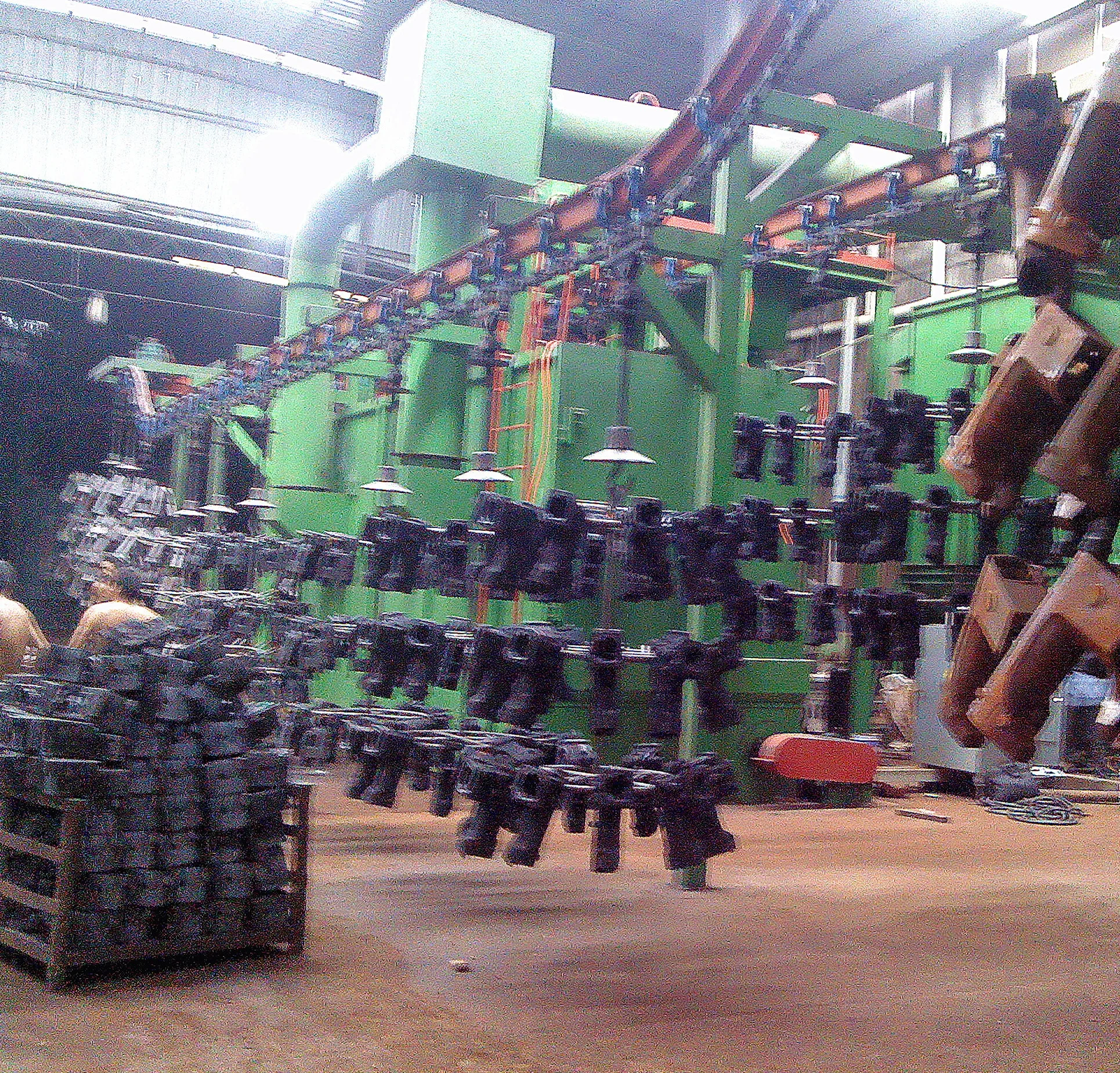 hanging chain abrasive blasting machine/ overhead suspension chain type wheel blasting machine/chain type shot blaster