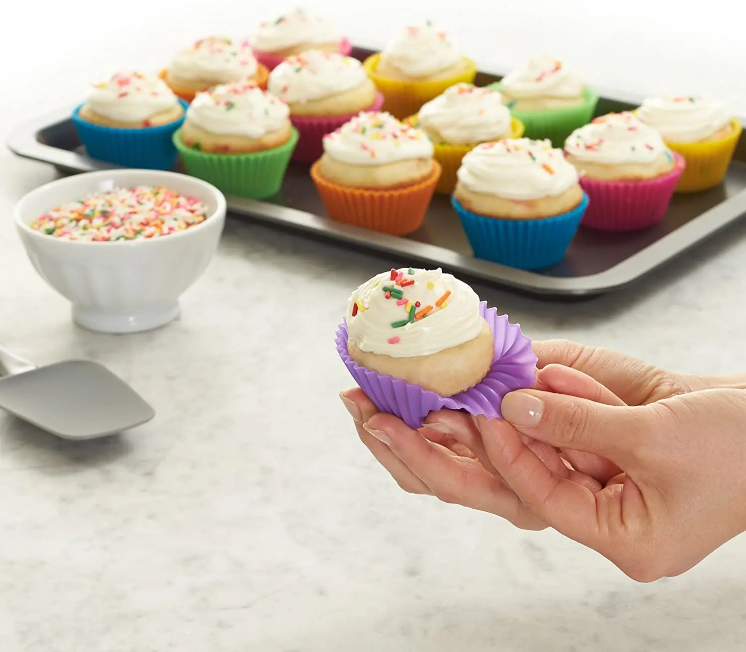 
24 Pack Reusable Cupcake Baking Molds Heat Resistant Nonstick 100% food grade approved Silicone Cupcake Liners 