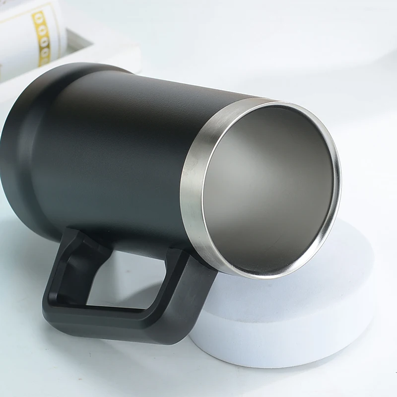 Large hand Beer Stein 25 oz stainless steel double-wall vacuum bottle thermos A curling beer mug with a handle