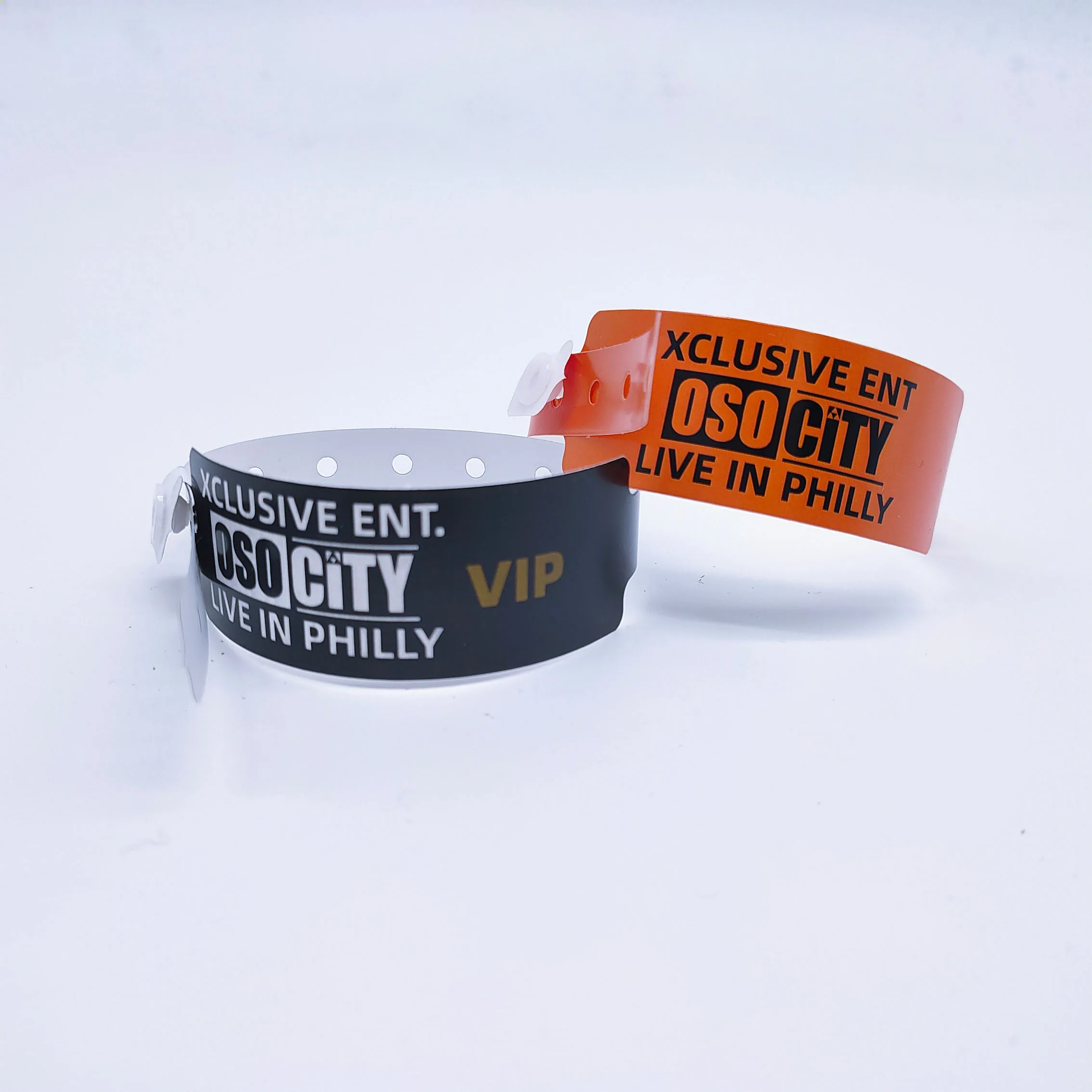 DDJOY Popular Sell Custom One time use Waterproof L Shape Vinyl Bracelets Plastic PE Wristband for Festival & Events