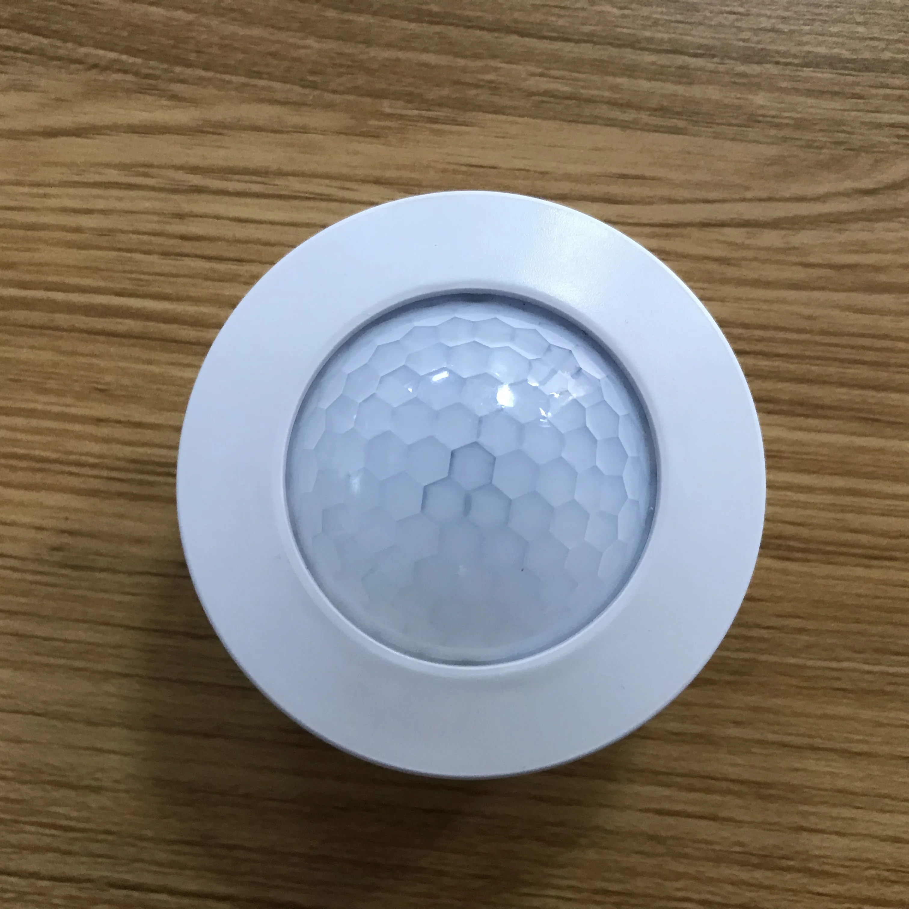 360 Degree Ceiling Mounted Sense Detector 24V AC/DC High Sensitivity PIR Sensor Switch