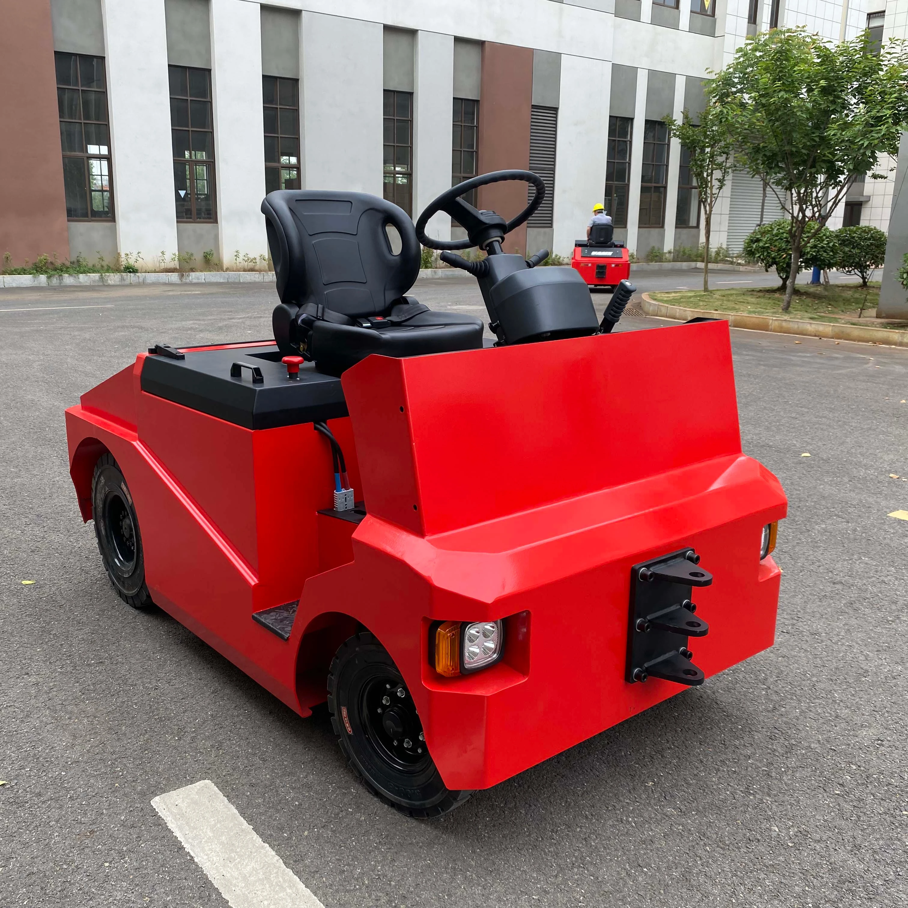 Younglift 10000kgs  load capacity electric airport baggage battery seated tow electric truck