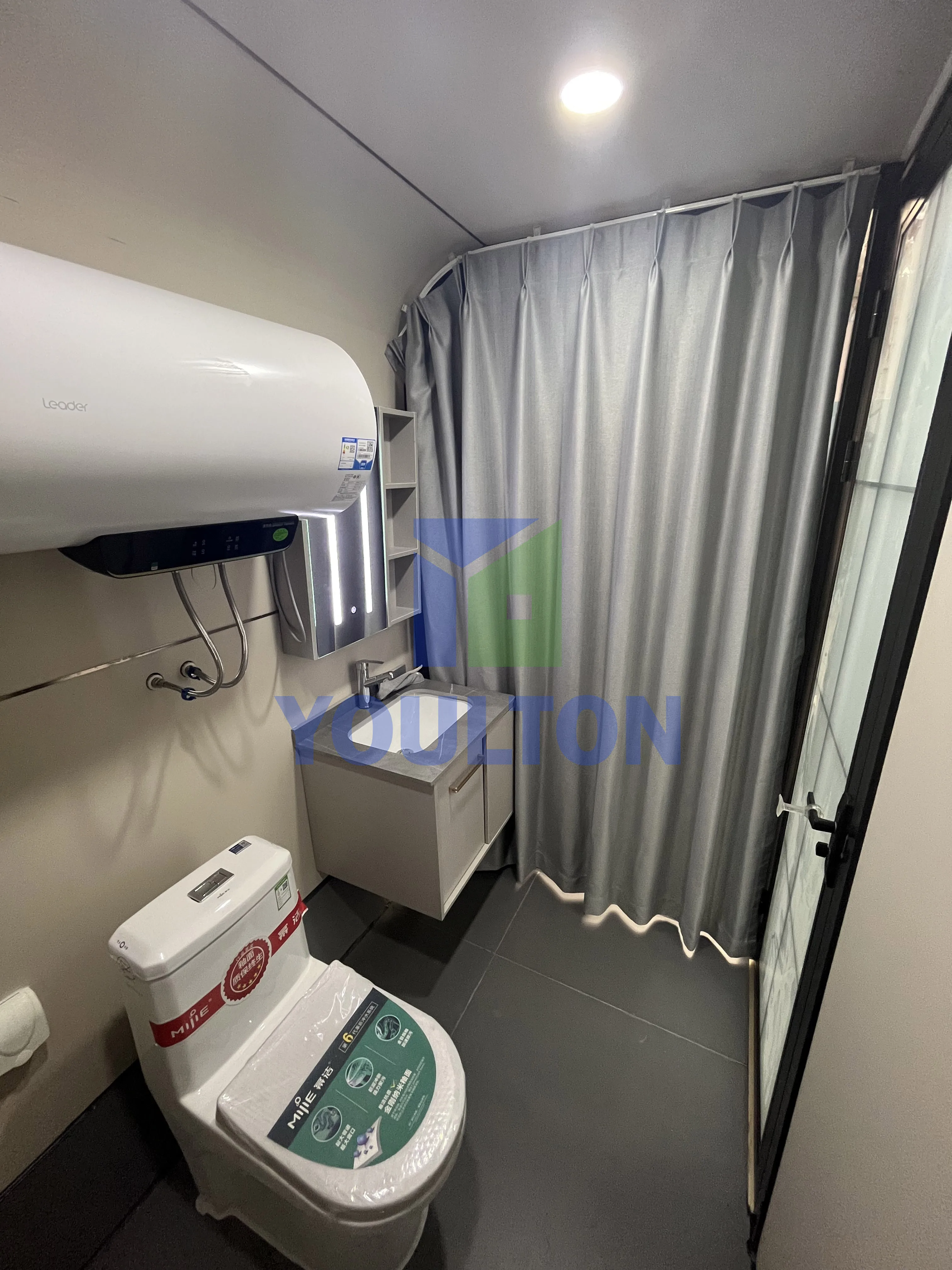 Small Mobile Cabin House