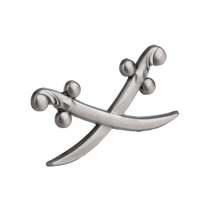 Hot Sale Custom Logo Hollow Out Fashion Star Gold Plated Delicate Unique Lapel Pin For Clothes