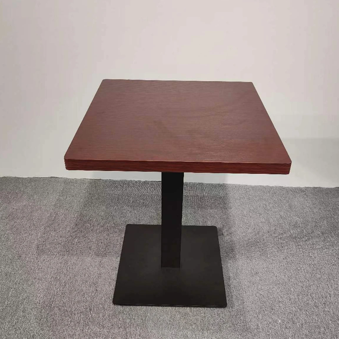 Modern Metal Restaurant Dining Tables and Chairs Furniture Set for Outdoor Hotel Living Room Hall Park Use