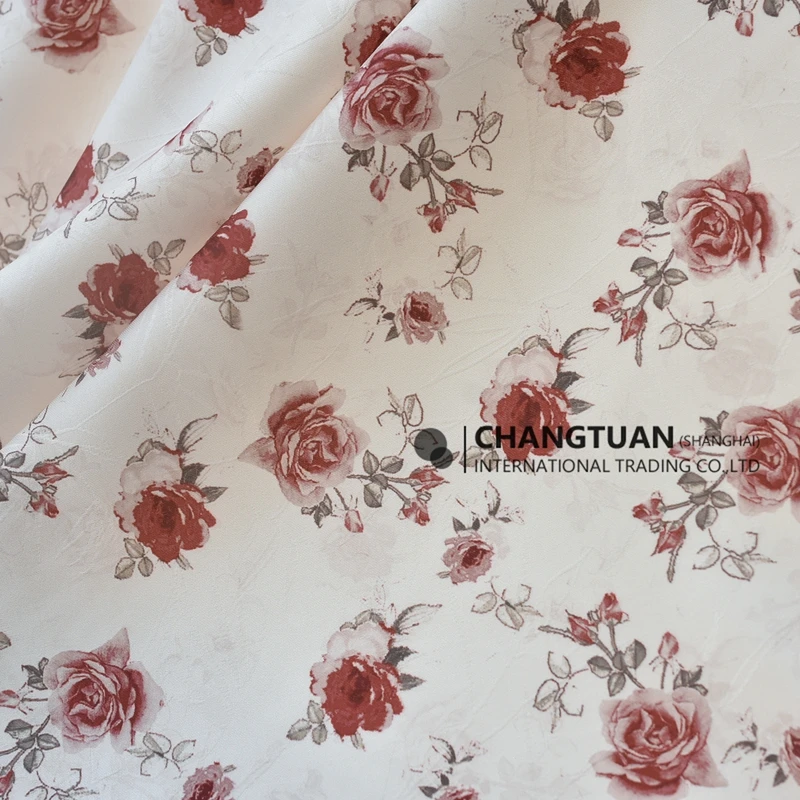 New Arrival Shimmer Jacquard Fabric Rose Print Polyester Fabric For Dresses Vintage Floral Print Fabric Dress Material