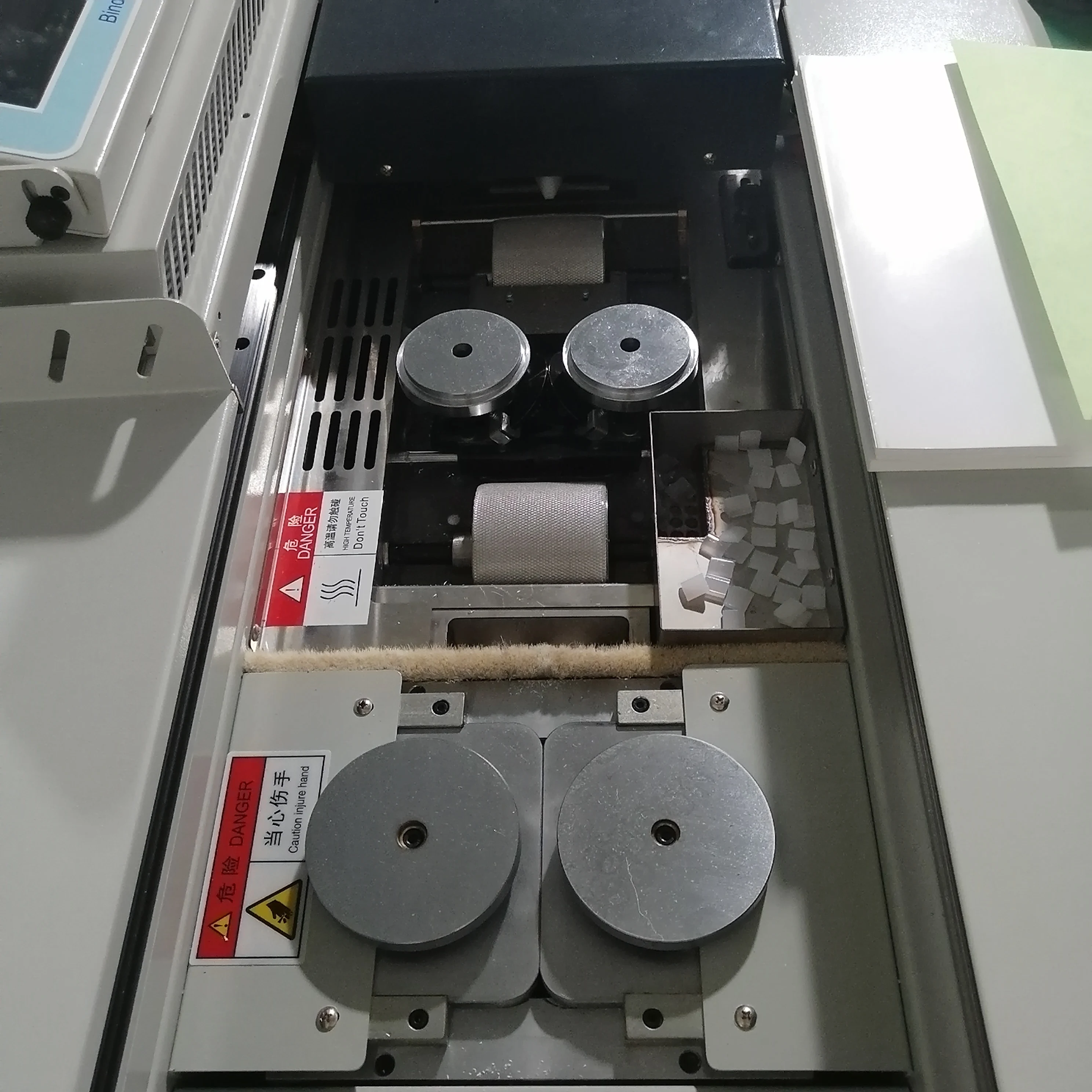 A3-H9 420mm Automatic Glue Binding Machine for Book Papers 10.1 Inch Touch Screen ElectricBinder
