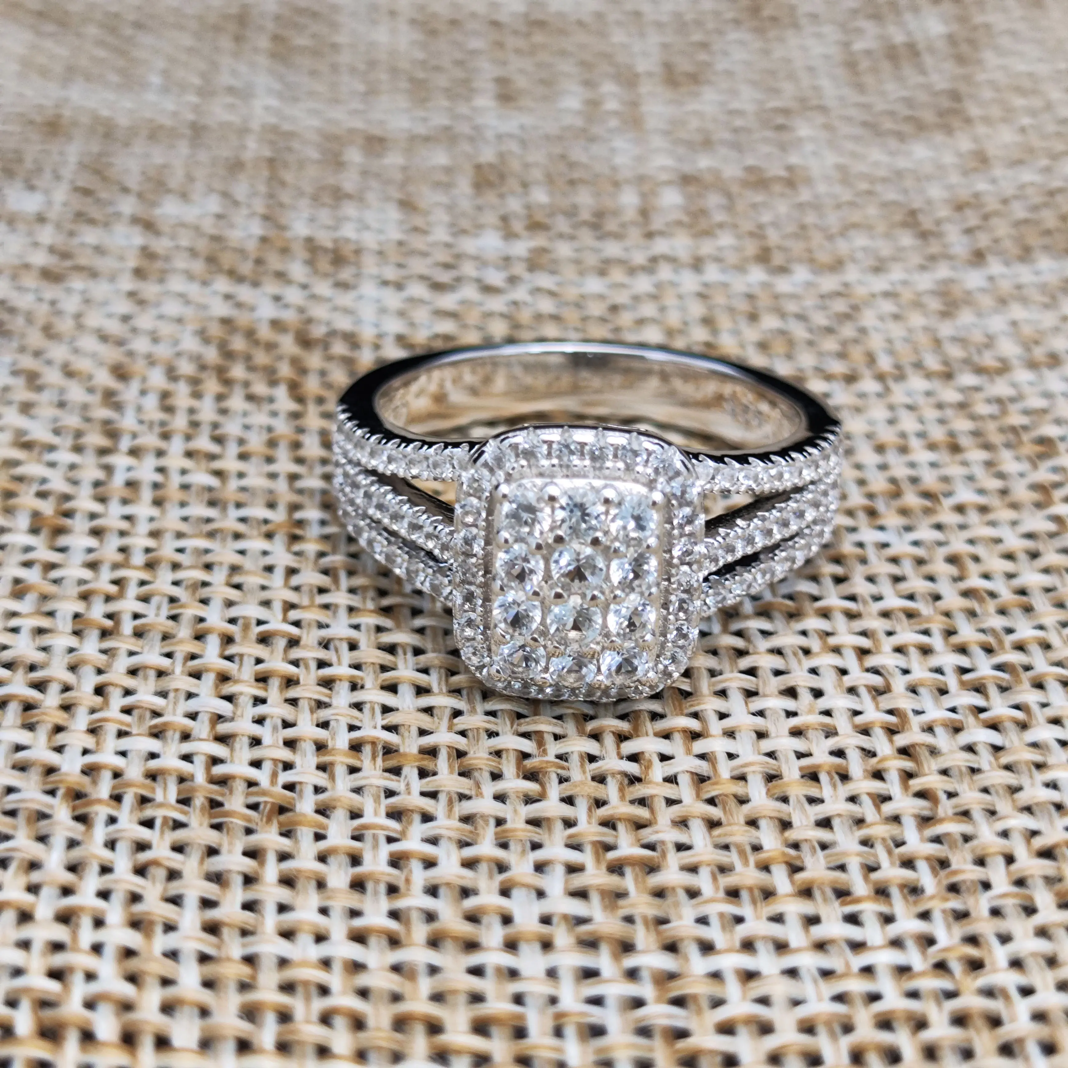 Engagement Ring Sapphire Rings Jewelry with Lab Grown Diamond 925 Sterling Silver Custom Rectangular Shape White Vintage CN;GUA