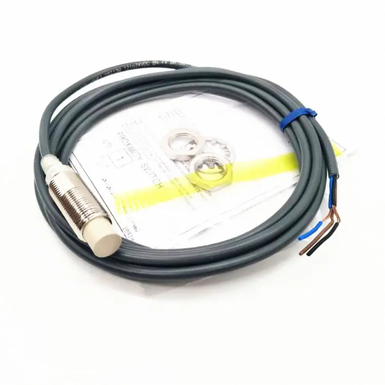 E2E-X1R5E1-Z proximity switch