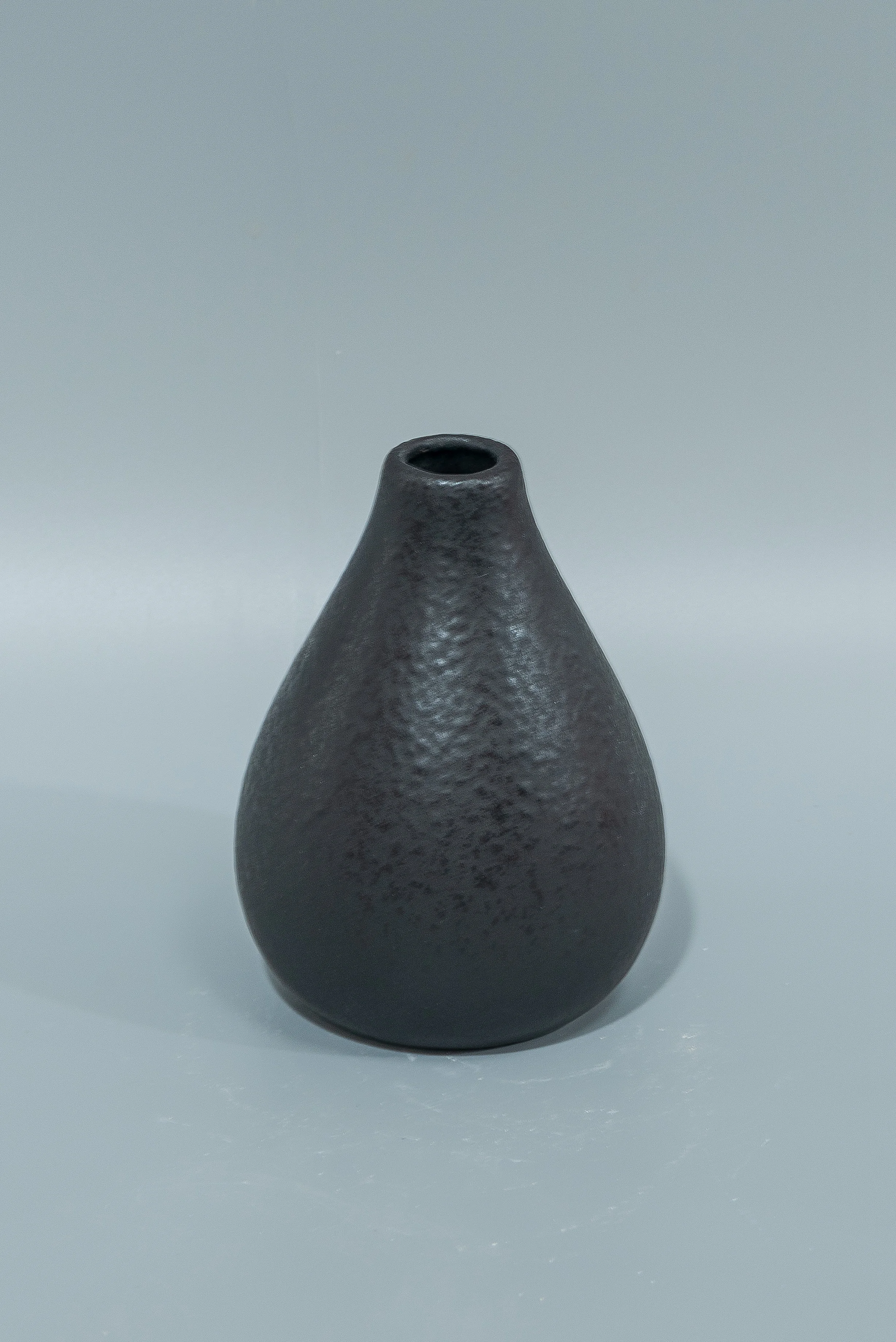 Handmade Modern Simple Matte Ceramic Plant Vases Tabletop Vase for Garden Home Decor and Plant Decoration