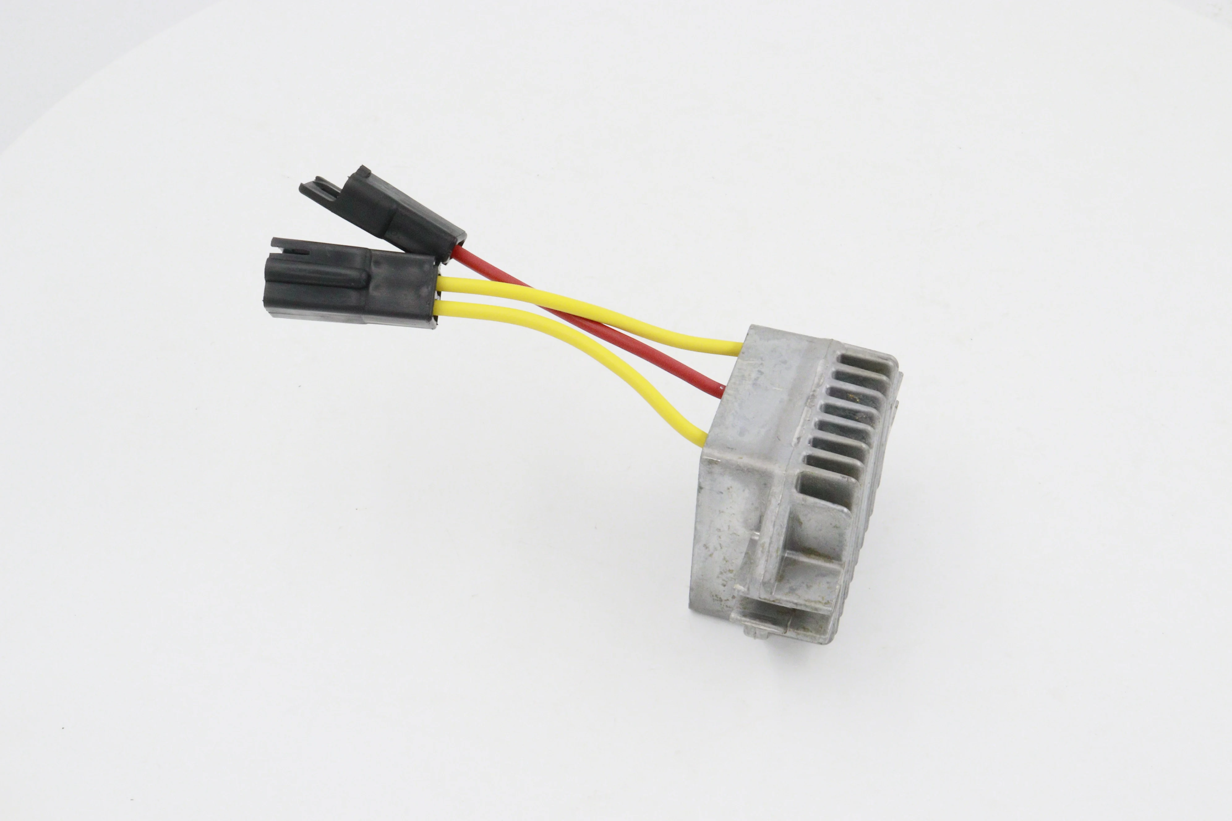 YP, Yuxin Voltage Regulator  Compatible with Most Briggs Stratton  Engines with 20 Amp Charging System  593843 Voltage Regulator