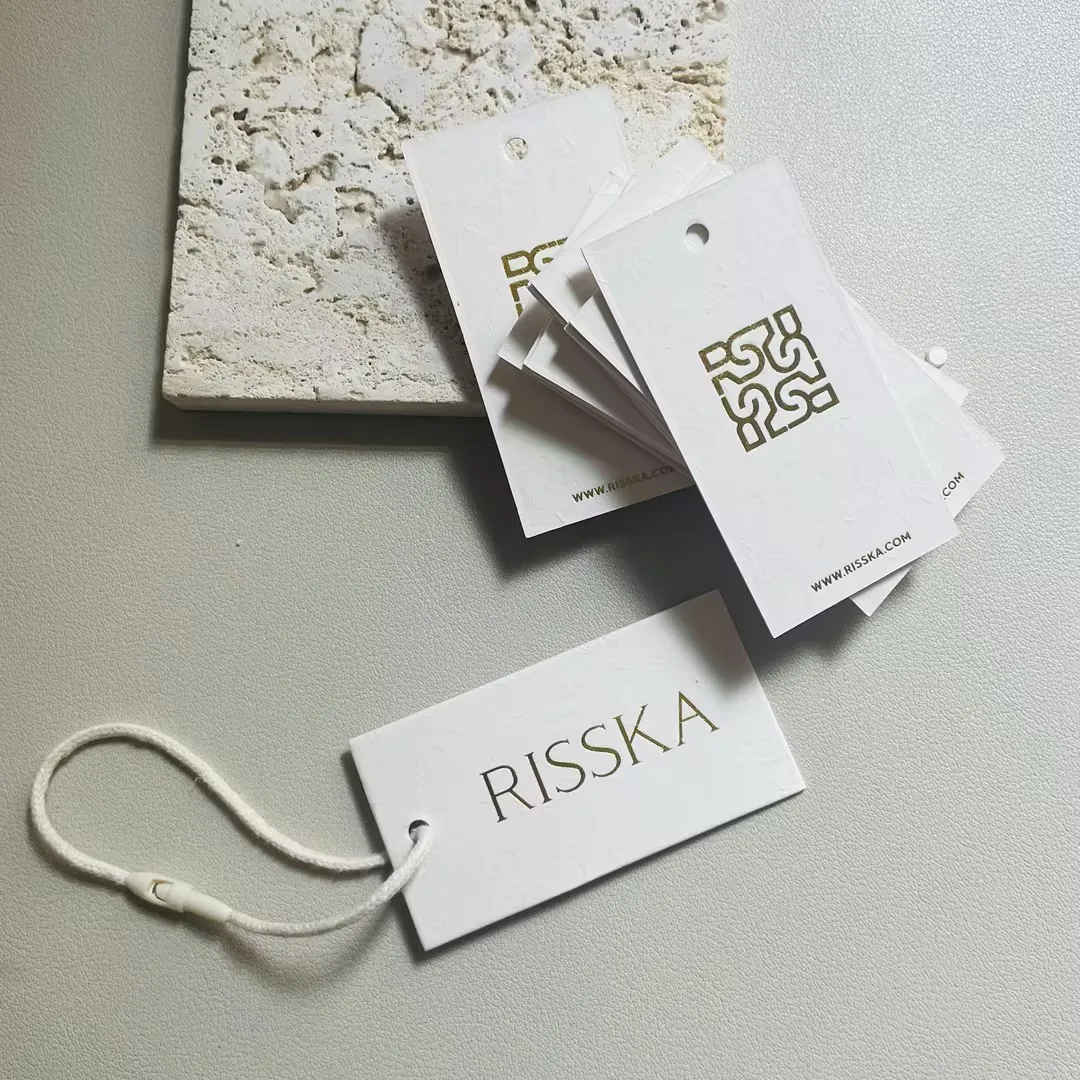 Hot Sales Custom Printed Logo Luxury Hanging Labels Logo Price Tags Clothing hang tag