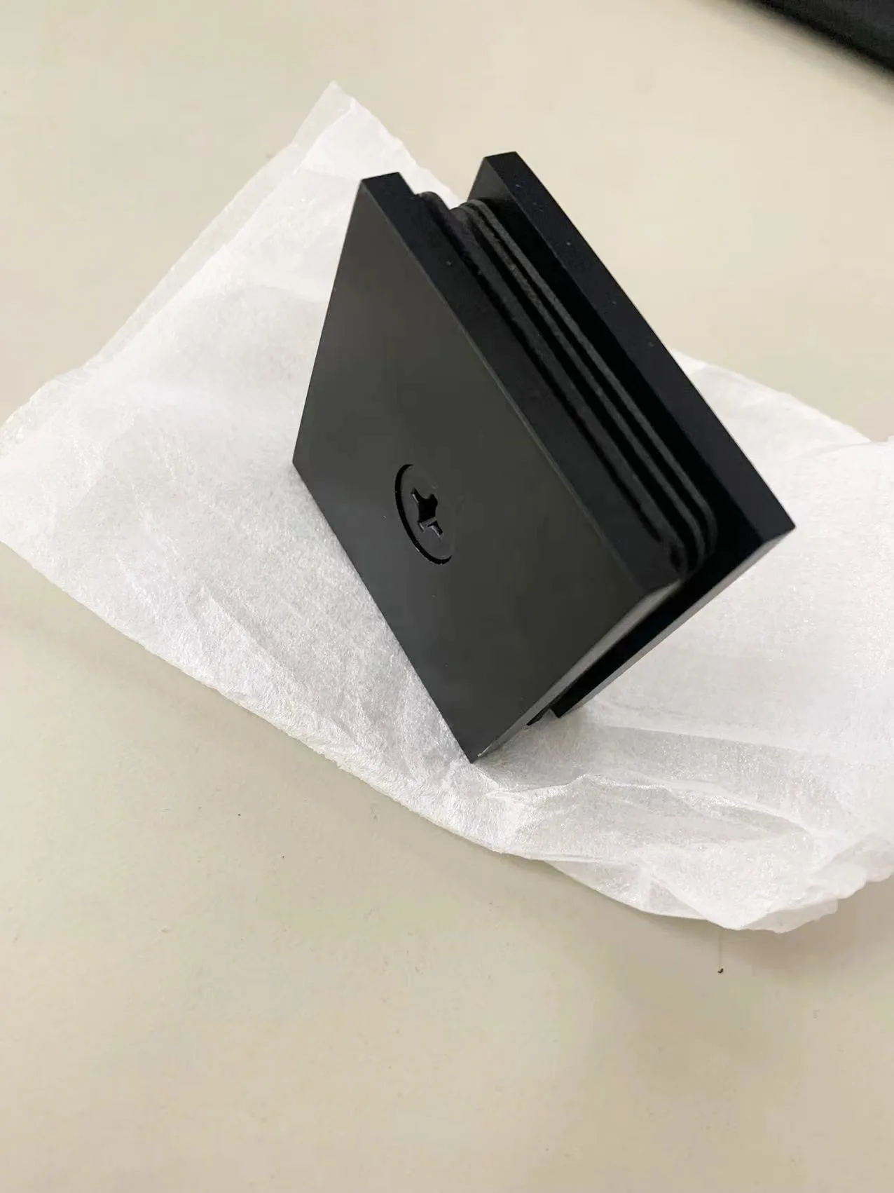 Condibe wall mounting shower door glass clips