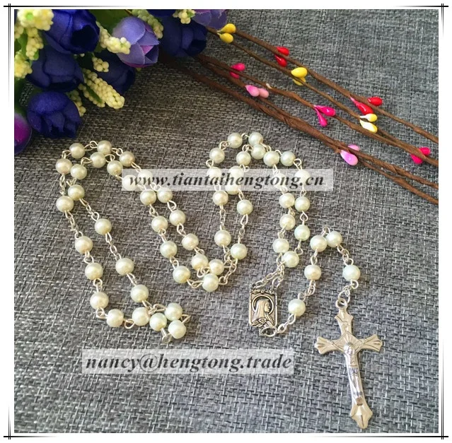6mm Red Color Glass Pearl Beads with Coral Rose Beads Rosary with Louders Center Piece and Crucifix