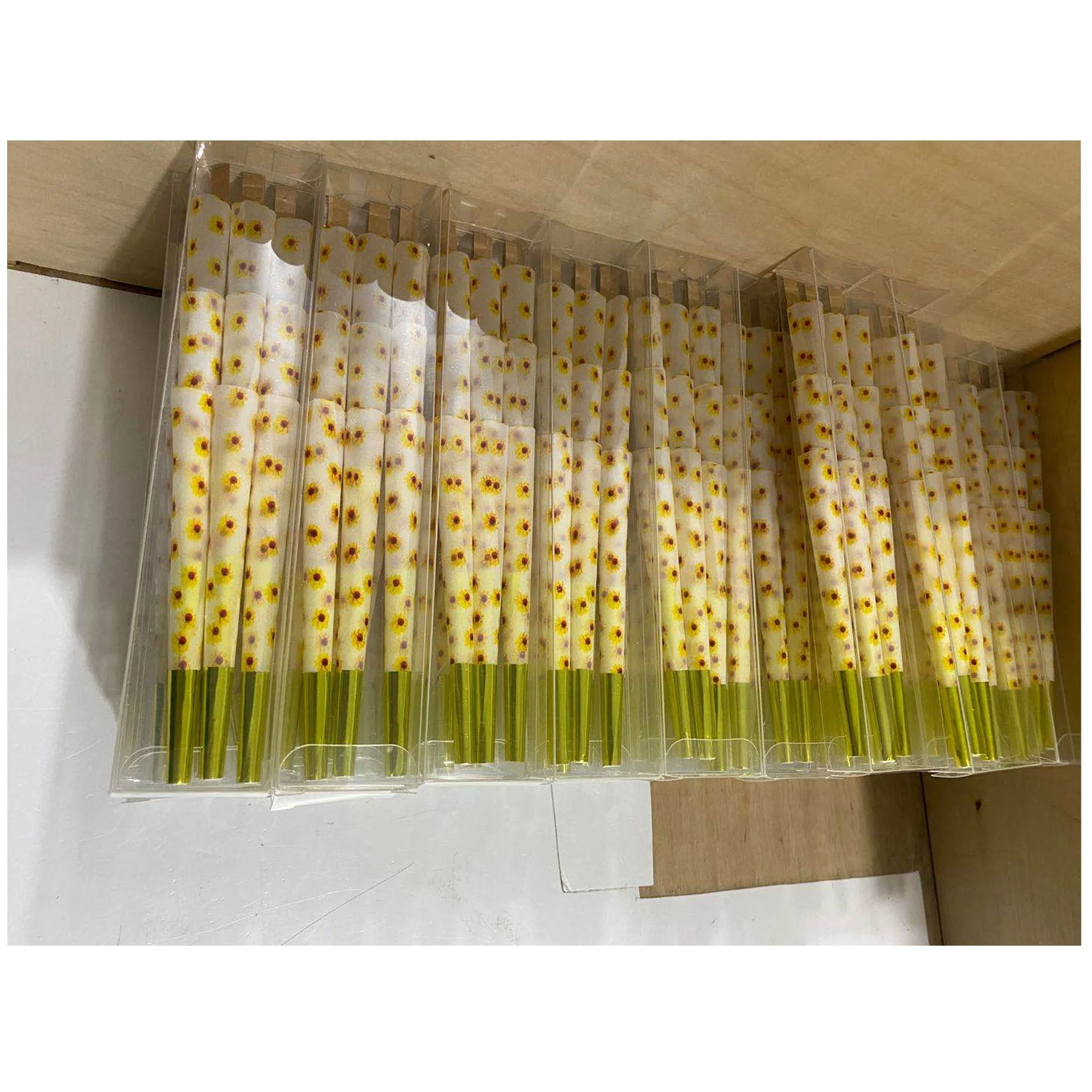 
daisy flower design king size 109x26mm roller cones making 