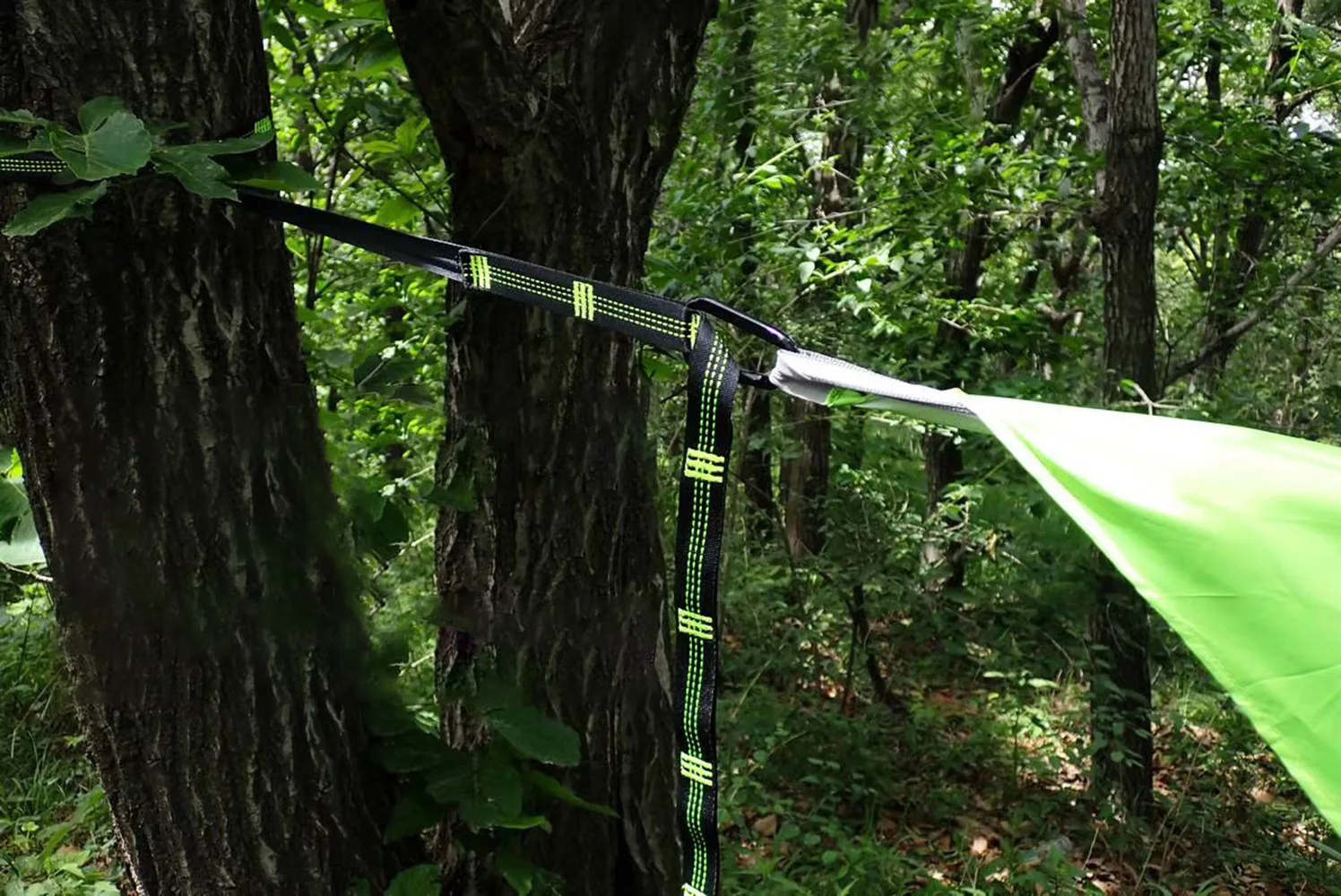 China factory 210T parachute fabric custom logo outdoor ultralight  portable nylon camping hammock with small carry pouch