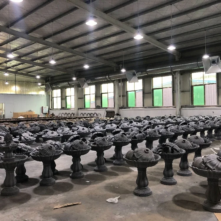 Customized hot selling garden decor smart solar aged bronze finished water fountain