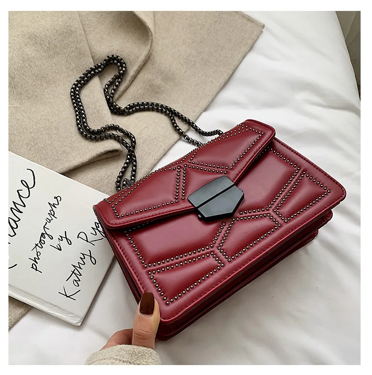 Classic Chain Crossbody Shoulder Strap Small Flap Handbags Pu Leather Ladies Hand Bags Rivet Fashion Woman Bags