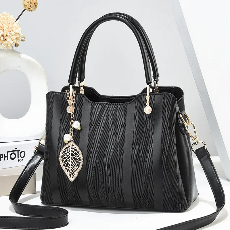 Dropshipping Low Moq PU leather woman handbag Trendy Fashion tote bag elegant Fashion print  Lady shoulder bag
