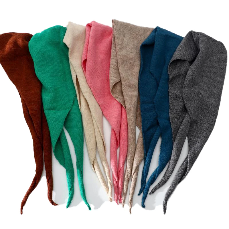 Wholesale Spring Autumn Knitted Scarf Solid Color Triangular Neck Scarf For Women