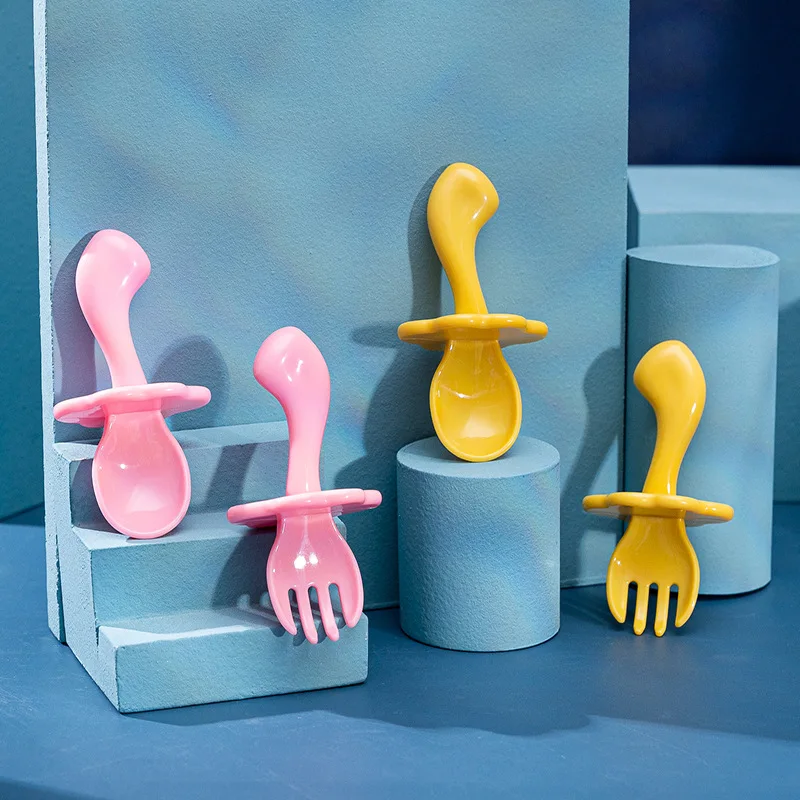 Оптовая продажа без Bpa пластиковая короткая ручка подходит для кормления детей набор ложек и вилок детской посуды