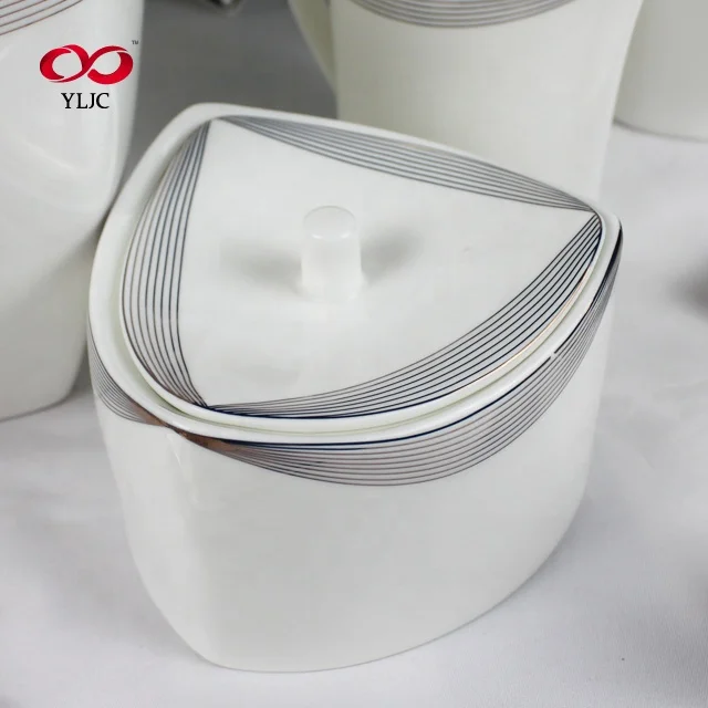 Wedding Gift 61pcs Hot Sale Classic White And Gold Rim Dinnerware Set fine bone china dinner set