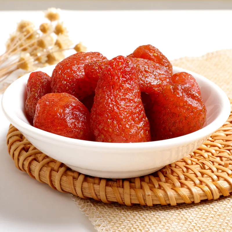 Natural High Quality Dried Strawberries Wholesale Snack Fruit Dried Strawberries
