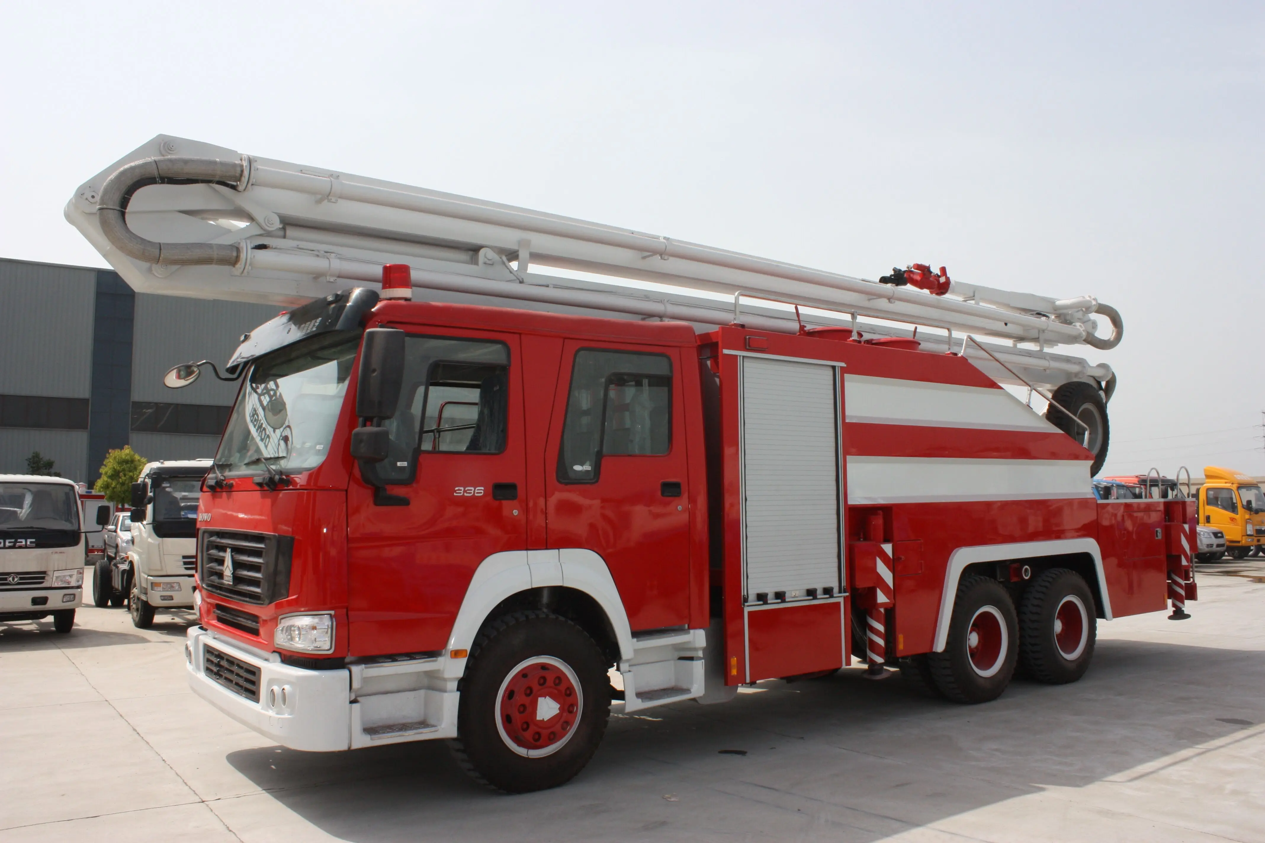 6x4 бак для воды воздушная башня пожарная машина