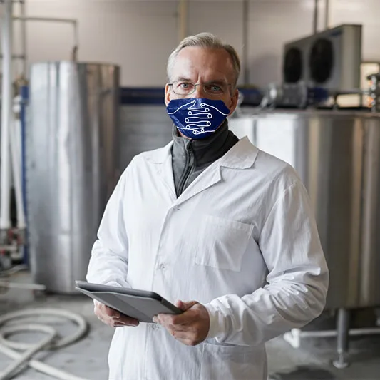 Embroidered Logo Long Sleeve White Smock Pharmacy Uniform Lab Gown GMP food processing